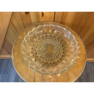 Vintage CLEAR BUBBLE GLASS BERRY BOWL 8.5” ROUND (5760)